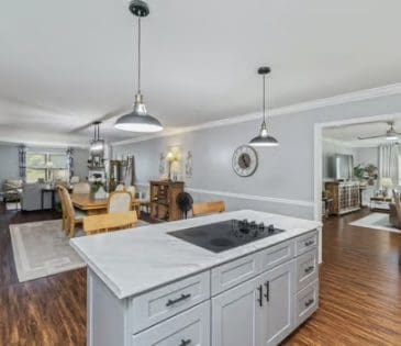 7049 Hunters Trail property image - 12