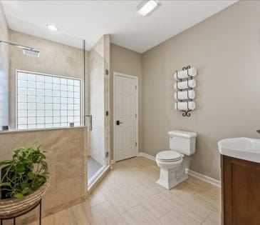 821 McGuffeys Drive property image - 9