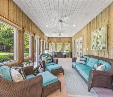 821 McGuffeys Drive property image - 11